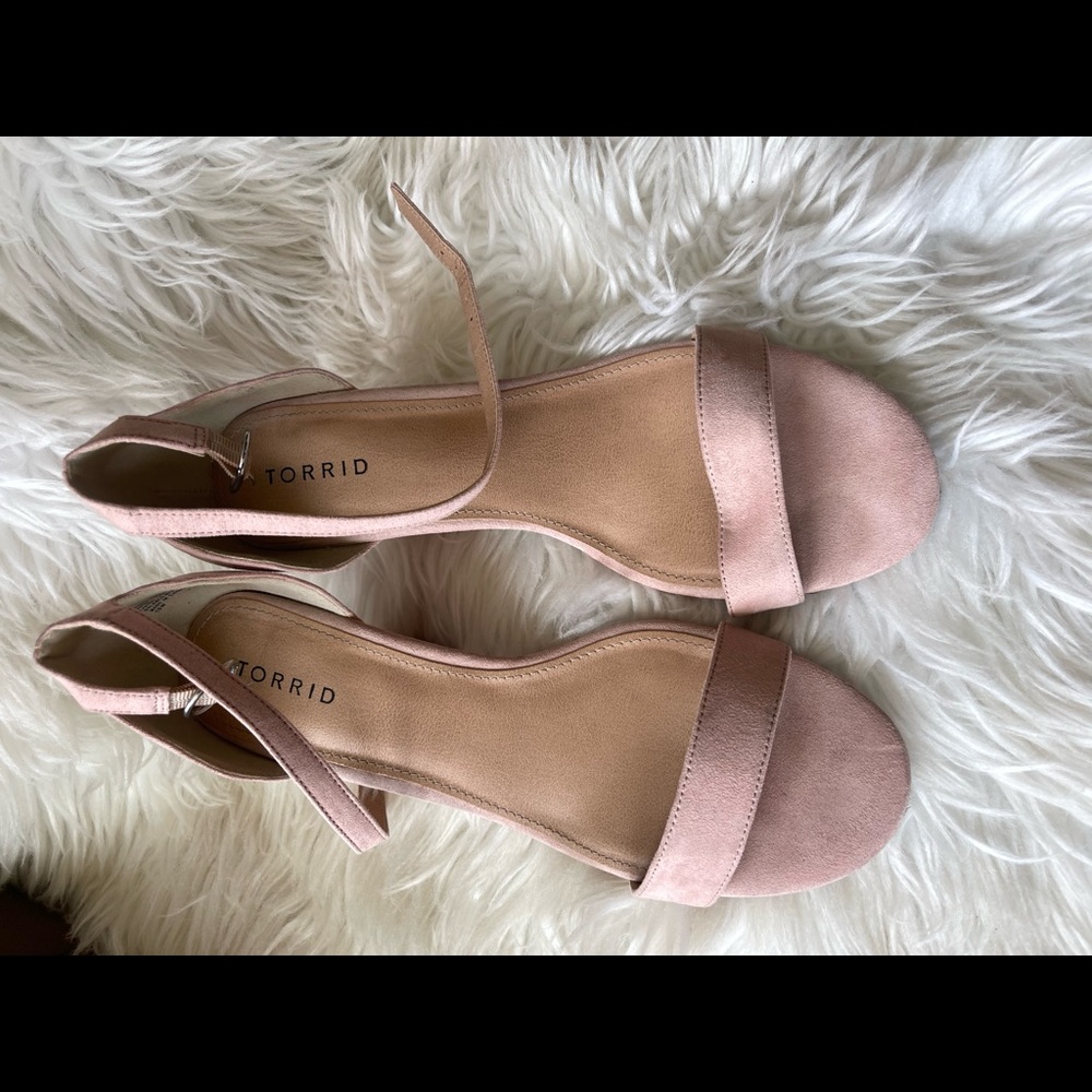 Torrid nude pink heels 10W